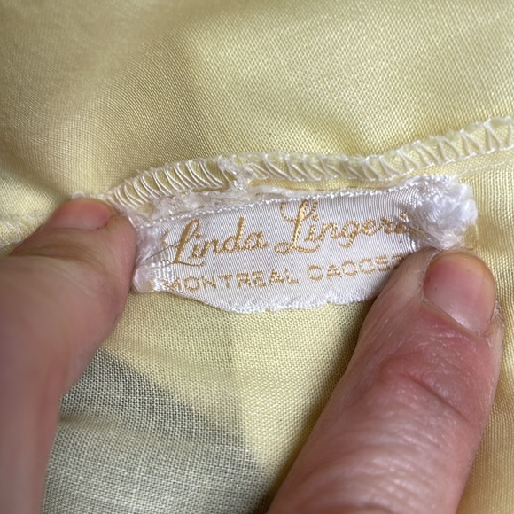 Vintage 50s/60s 2 pc nightgown with matching robe - Picture 9 of 12